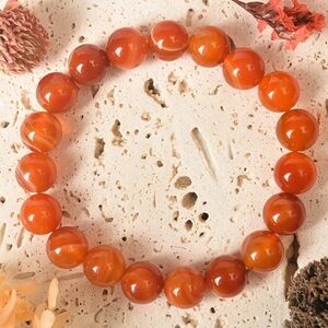 💎4/$20💎Elegant Red Agate Beaded Bracelet